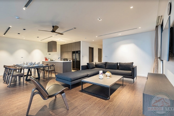 Spectacular Lakeview 04 Bedroom Apartment 30