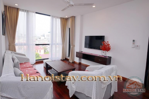 *Spectacular Open View Three Bedroom Apartment Rental in To ngoc Van street, Tay Ho* 2