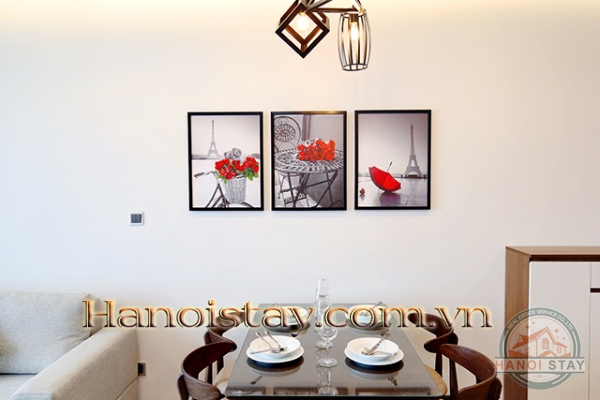 *Spectacular Two Bedroom Apartment for rent in M1 Building, Vinhomes Metropolis Lieu giai* 10