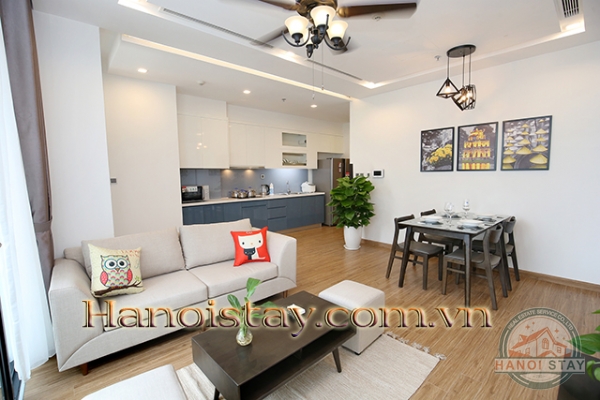 *Spectacular Two Bedroom Apartment for rent in M1 Building, Vinhomes Metropolis Lieu giai* 8