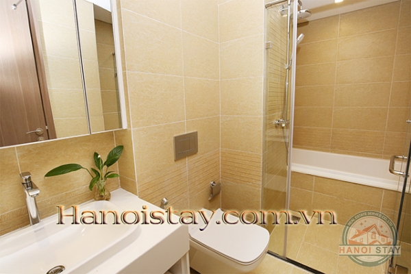 *Spectacular Two Bedroom Apartment for rent in M1 Building, Vinhomes Metropolis Lieu giai* 17