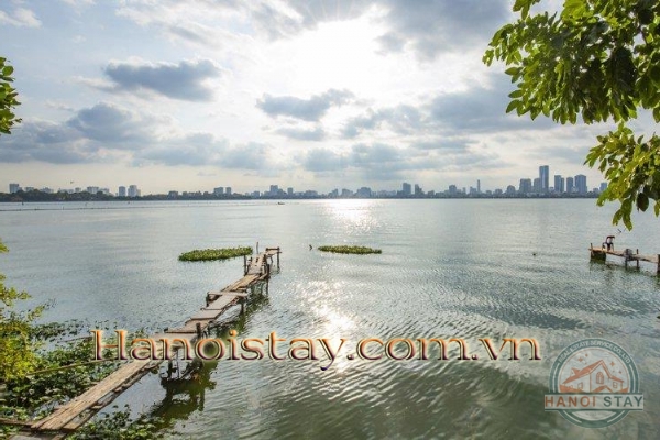 *Stay cool in this peaceful stylish Serviced apartment in Yen Phu Village, Tay Ho, Steps to the Lake* 3