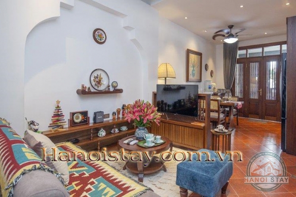 *Stay cool in this peaceful stylish Serviced apartment in Yen Phu Village, Tay Ho, Steps to the Lake* 9