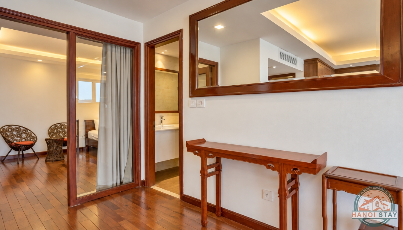 Stunning 2 Bedroom Lake View Apartment on Xuan Dieu Street, Tay Ho, Hanoi 1