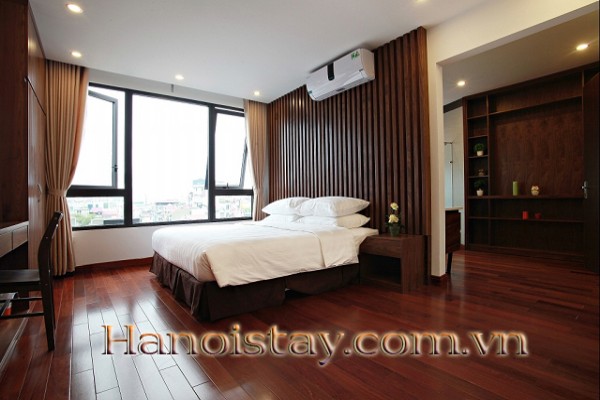 Stunning Executive Suite 3 Bedrm Property Rental in Tran Quoc Hoan str, Cau Giay 2