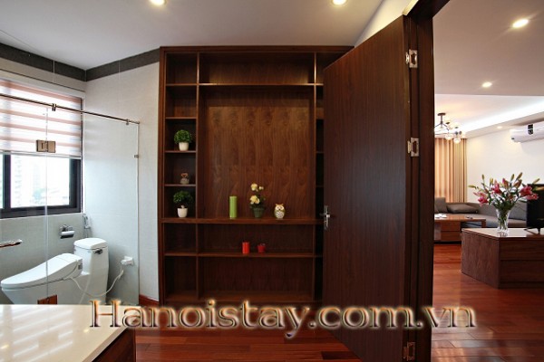 Stunning Executive Suite 3 Bedrm Property Rental in Tran Quoc Hoan str, Cau Giay 3