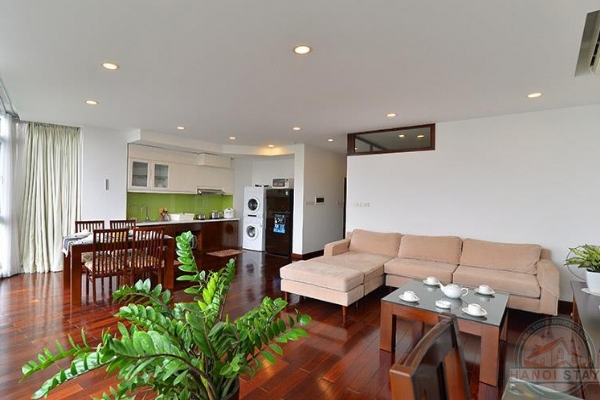 Stunning Lake View 2BR Apartment for Rent in Truc Bach, Ba Dinh 3