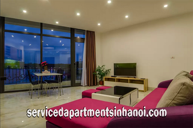 Stunning Lake View One Bedroom Apartment Rental in Truc Bach Area, Ba Dinh 3
