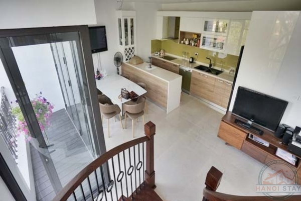 Stunning Lake View Penthouse apartment for rent in Trich Sai street with airy view from higher 3