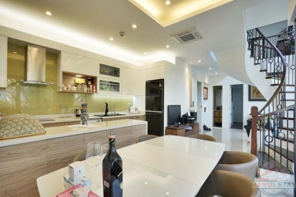 Stunning Lake View Penthouse apartment for rent in Trich Sai street with airy view from higher 11