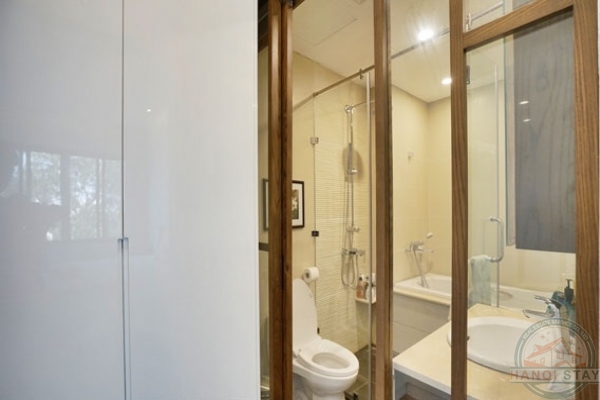Stunning Lake View Penthouse apartment for rent in Trich Sai street with airy view from higher 15