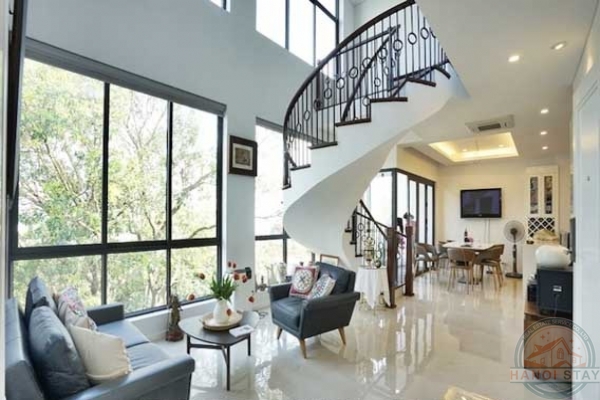 Stunning Lake View Penthouse apartment for rent in Trich Sai street with airy view from higher 25