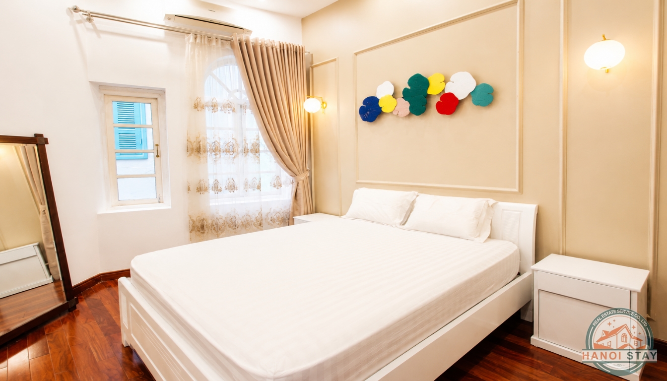 Stunning LAKE VIEW Two Bedroom Property Rental TU HOA AREA, TAY HO, BIG BALCONY 8
