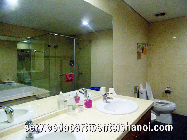 Stunning Three bedroom apartment for rent in R3, Vinhomes Royal City 13