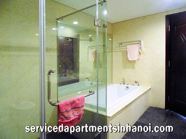 Stunning Three bedroom apartment for rent in R3, Vinhomes Royal City 14
