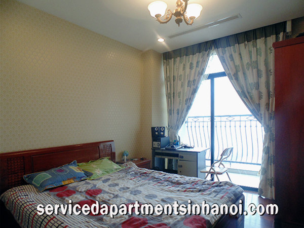 Stunning Three bedroom apartment for rent in R3, Vinhomes Royal City 9