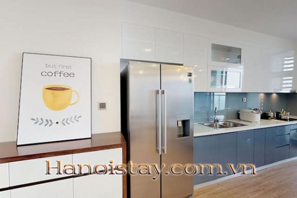 *Stunning Three Bedroom Apartment For Rent in Vinhomes Metropolis, Modern Amenities* 3