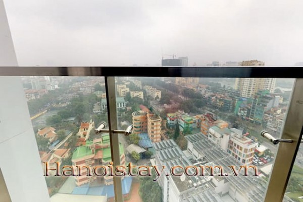 *Stunning Three Bedroom Apartment For Rent in Vinhomes Metropolis, Modern Amenities* 10