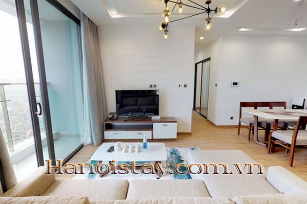 *Stunning Three Bedroom Apartment For Rent in Vinhomes Metropolis, Modern Amenities* 8