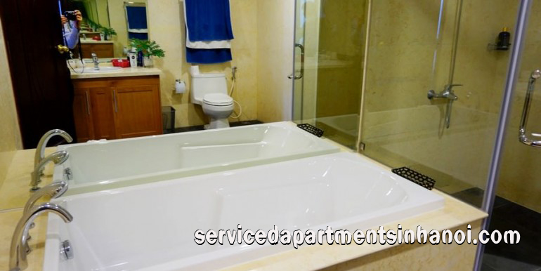 Stunning Three bedroom apartment in R4 Tower, Vinhomes Royal City 15