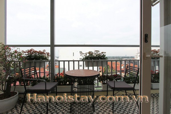 Stunning Two Bedroom Property Rental in To Ngoc Van street, Tay Ho 4