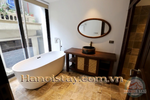 *Stunning Views 2 Bedroom Property for Rent in Xom Chua area, Tay Ho* 3