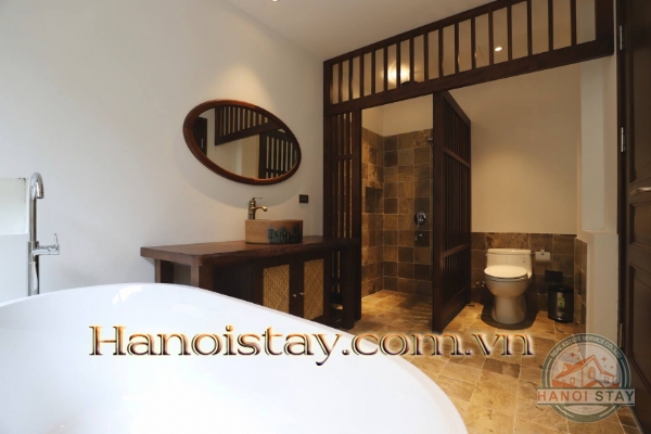 *Stunning Views 2 Bedroom Property for Rent in Xom Chua area, Tay Ho* 5