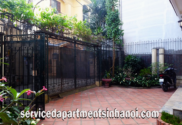 Stunning Villa For rent in Xom Chua Village, Tay Ho area, Beautiful swimming Pool 4