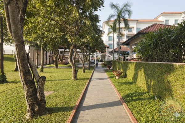 Stylish 3-Bedroom, 2-Bath Apartment for Rent | 110m² | West Lake Area 3