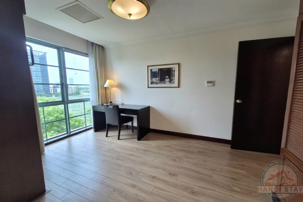 Stylish 3-Bedroom, 2-Bath Apartment for Rent | 110m² | West Lake Area 8