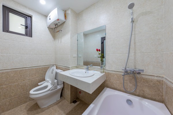 Stylish & Modern Accommodation Rental in Cau Giay District, Close to Lotte Center 9