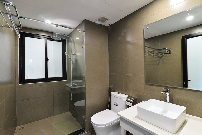 *Sunny & Bright 2 Bedroom Apartment Rental in Dang Thai Mai Street, Tay Ho* 17