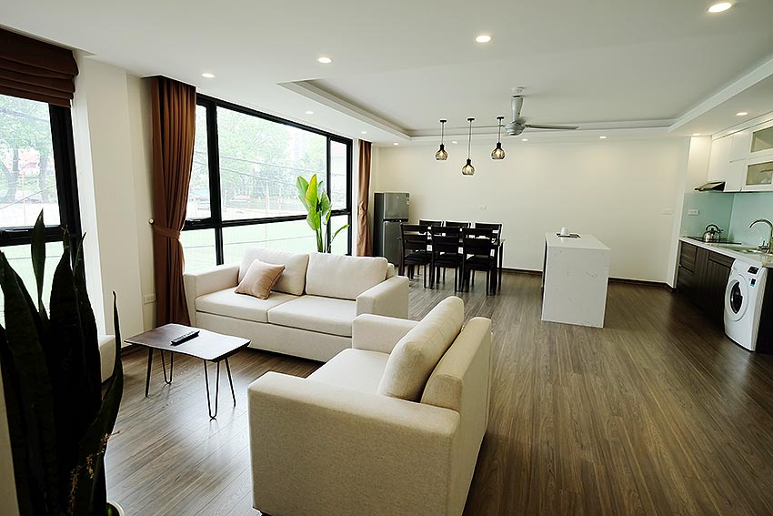 *Sunny & Bright 2 Bedroom Apartment Rental in Dang Thai Mai Street, Tay Ho* 3