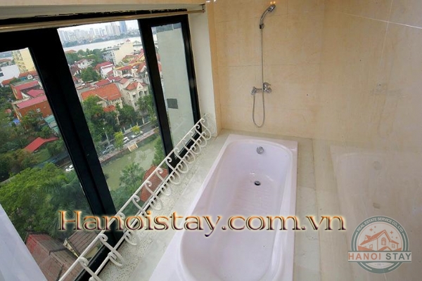 Super Bright 2 Bedroom Apartemnt Rental in To Ngoc Van Street, Tay Ho, Very Nice View 10