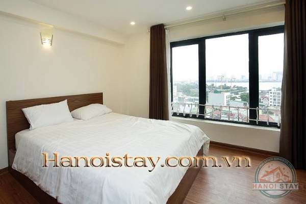 Super Bright 2 Bedroom Apartemnt Rental in To Ngoc Van Street, Tay Ho, Very Nice View 12
