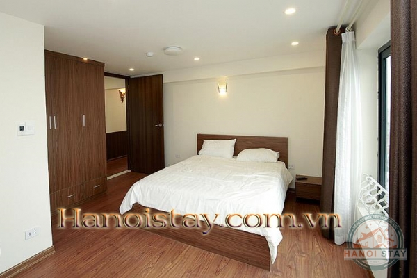 Super Bright 2 Bedroom Apartemnt Rental in To Ngoc Van Street, Tay Ho, Very Nice View 17