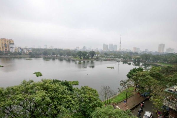 *Super Bright & Lake View Two Bedroom Property for rent near Thong Nhat Park, Center Of Hanoi*