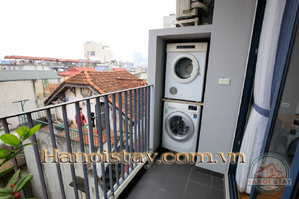 *Super Bright & Lake View Two Bedroom Property for rent near Thong Nhat Park, Center Of Hanoi* 9