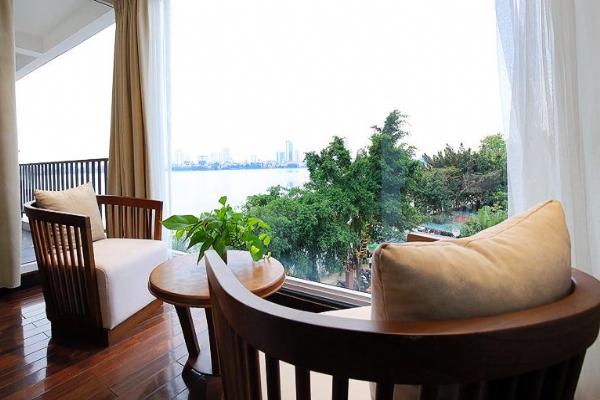 Super hot Lake Front 2 bedroom serviced apartment Rental in Quang Khanh street, Center of West Lake