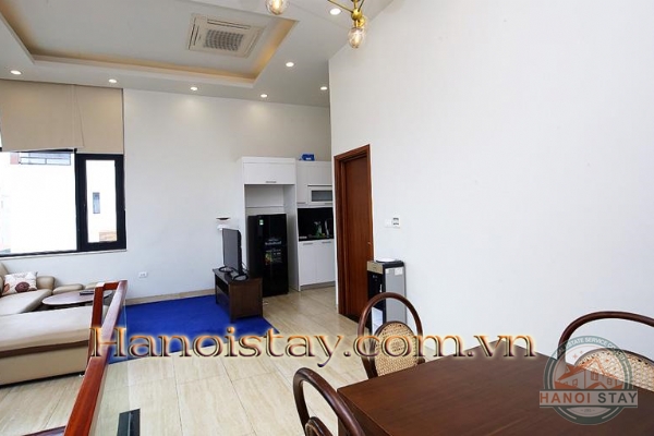 Take a chance to live in this Amazing duplex apartment rental in Westlake 11