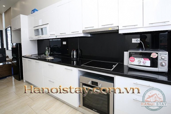 Take a chance to live in this Amazing duplex apartment rental in Westlake 12