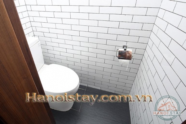 Take a chance to live in this Amazing duplex apartment rental in Westlake 8