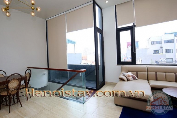 Take a chance to live in this Amazing duplex apartment rental in Westlake 6