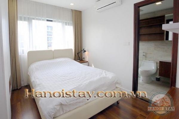 *Take a chance to live in This Modern 2 Bed Apartment Rental, straight View to Truc Bach lake* 26