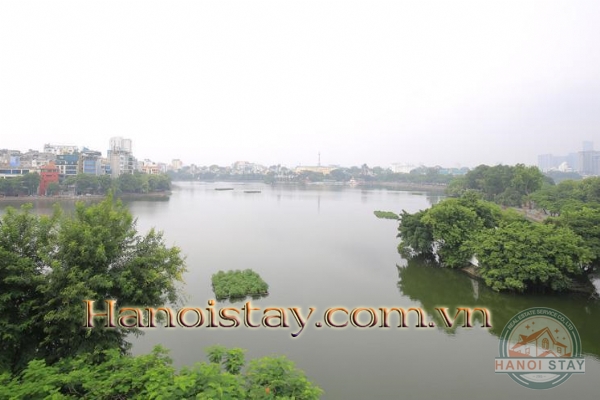 *Take a chance to live in This Modern 2 Bed Apartment Rental, straight View to Truc Bach lake* 12
