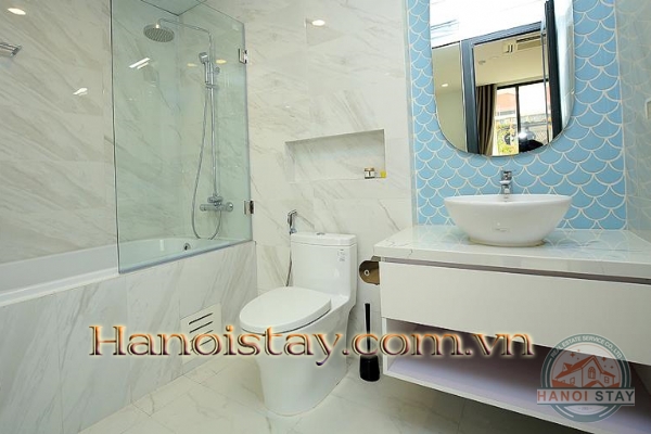 The Ideal two bedroom Apartment Rental in Xuan Dieu street, Walking Distance to West Lake 3