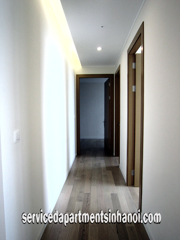 Three bedroom apartment for rent in Keangnam Landmark Tower at Mid floor 4