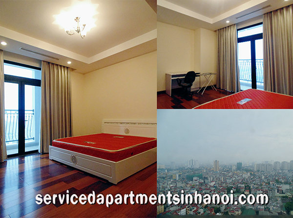Three bedroom Apartment for rent in R5 Building, Royal City with Nice view 10