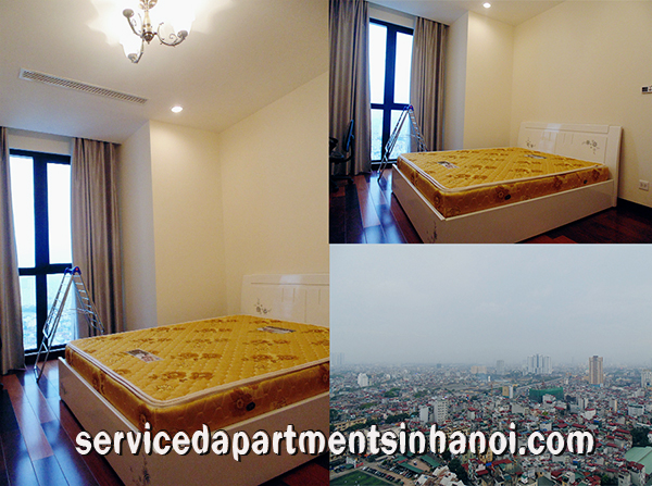 Three bedroom Apartment for rent in R5 Building, Royal City with Nice view 8
