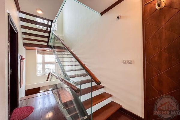 Top Floor Luxury: 4BR Duplex with Lake View in Truc Bach, Ba Dinh 23